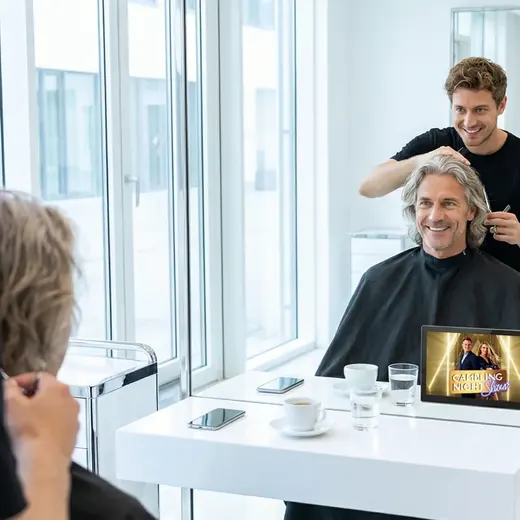 Screen im Coiffeursalon, Umfeld Freizeit, Gastronomie und Tourismus